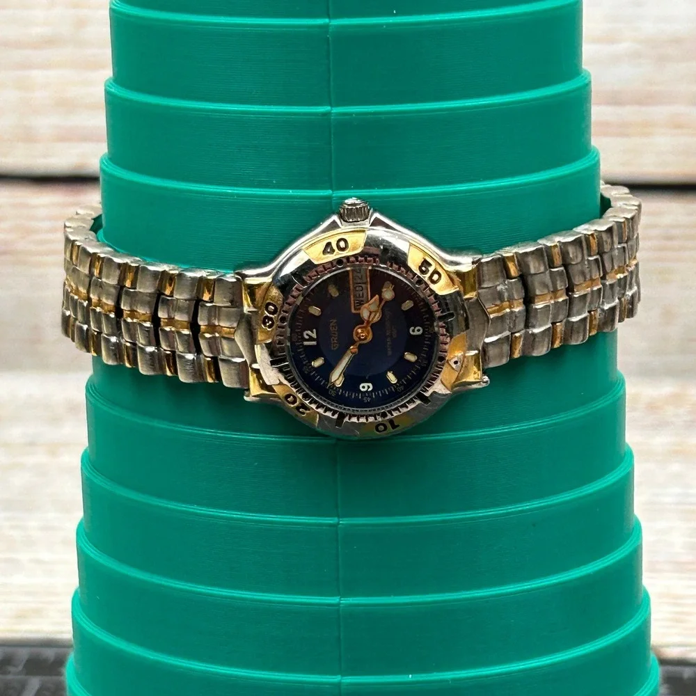 Gruen GR213 Two Tone Blue Dial Day Date Rotating Bezel Quartz‎ Watch